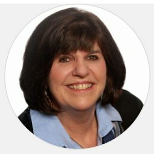 Meet your Posher, Marlayne